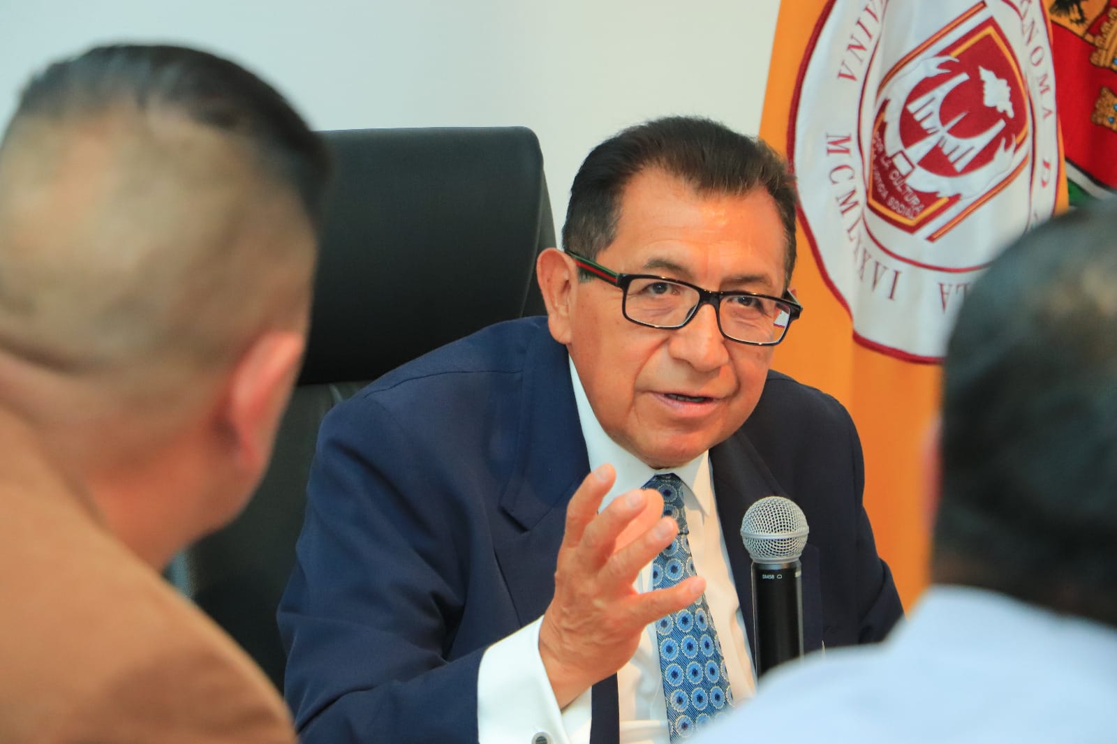 UATx y Ayuntamiento de Nanacamilpa firman convenio de colaboración para proteger zona de luciérnagas